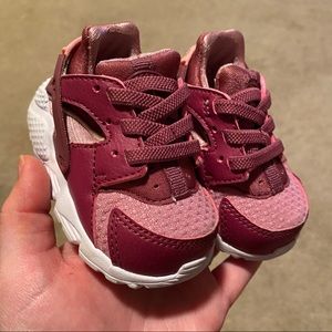Nike Baby Shoes - Pink Huarache